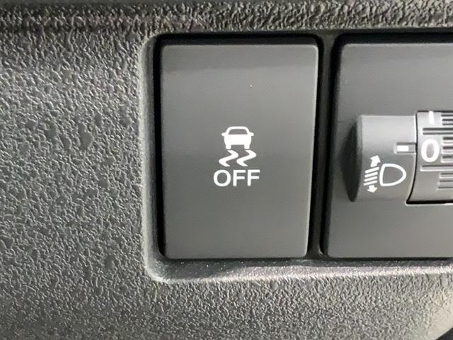 Ｎ－ＢＯＸカスタム ターボ　Ｈ　ＳＥＮＳＩＮＧ　新車保証　試乗車　ワンオ－ナ－　ナビＬＸＵ－２４２ＮＢｉ　ＴＶ　Ｒカメラ　ＣＤ録音　ＢＴオ－ディオ　ＤＶＤ　シ－トヒ－タ－　ＥＴＣ　ＬＥＤライト　両側電動ドア　ＶＳＡ　クルコン（15枚目）