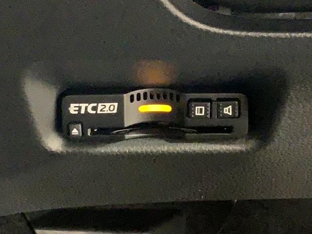 フィット e:HEVホーム H SENSING 新車保証 試乗車 ワンオーナー 純正ナビ TV Rカメラ BTオ-ディオ ETC LEDライト VSA クルコン スマートキー 盗難防止装置 整備記録簿 AAC Wエアバッグ(12枚目)