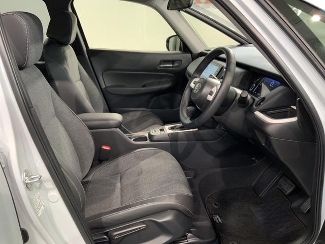 フィット e:HEVホーム H SENSING 新車保証 試乗車 ワンオーナー 純正ナビ TV Rカメラ BTオ-ディオ ETC LEDライト VSA クルコン スマートキー 盗難防止装置 整備記録簿 AAC Wエアバッグ(17枚目)