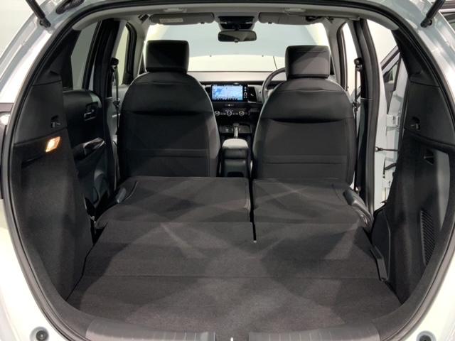 フィット e:HEVホーム H SENSING 新車保証 試乗車 ワンオーナー 純正ナビ TV Rカメラ BTオ-ディオ ETC LEDライト VSA クルコン スマートキー 盗難防止装置 整備記録簿 AAC Wエアバッグ(19枚目)