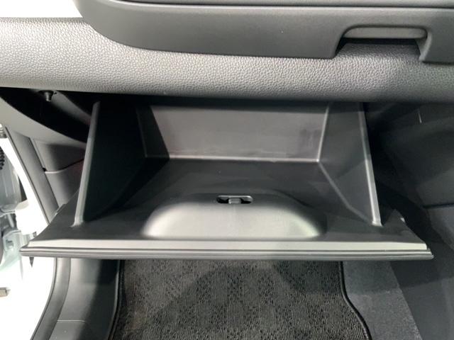 フィット e:HEVホーム H SENSING 新車保証 試乗車 ワンオーナー 純正ナビ TV Rカメラ BTオ-ディオ ETC LEDライト VSA クルコン スマートキー 盗難防止装置 整備記録簿 AAC Wエアバッグ(27枚目)