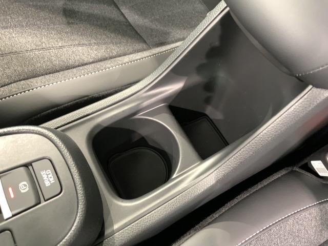 フィット e:HEVホーム H SENSING 新車保証 試乗車 ワンオーナー 純正ナビ TV Rカメラ BTオ-ディオ ETC LEDライト VSA クルコン スマートキー 盗難防止装置 整備記録簿 AAC Wエアバッグ(29枚目)