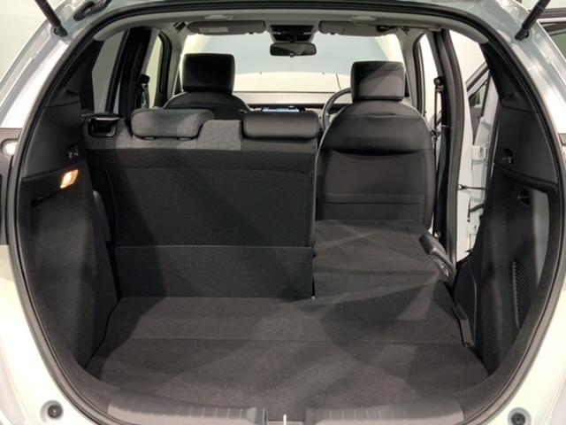 フィット e:HEVホーム H SENSING 新車保証 試乗車 ワンオーナー 純正ナビ TV Rカメラ BTオ-ディオ ETC LEDライト VSA クルコン スマートキー 盗難防止装置 整備記録簿 AAC Wエアバッグ(38枚目)