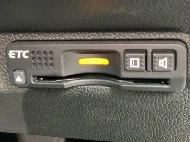 フリード Ｇ・ホンダセンシング　１年保証　ワンオーナー　ナビＶＸＭ－１７４ＶＦｉ　ＴＶ　Ｒカメラ　ＢＴオ－ディオ　ＤＶＤ　ＥＴＣ　ＬＥＤライト　ＶＳＡ　両側電動ドア　クルコン　アルミ　スマートキー　盗難防止装置　整備記録簿　ＡＡＣ（12枚目）