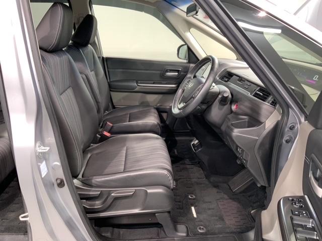 フリード Ｇ・ホンダセンシング　１年保証　ワンオーナー　ナビＶＸＭ－１７４ＶＦｉ　ＴＶ　Ｒカメラ　ＢＴオ－ディオ　ＤＶＤ　ＥＴＣ　ＬＥＤライト　ＶＳＡ　両側電動ドア　クルコン　アルミ　スマートキー　盗難防止装置　整備記録簿　ＡＡＣ（18枚目）