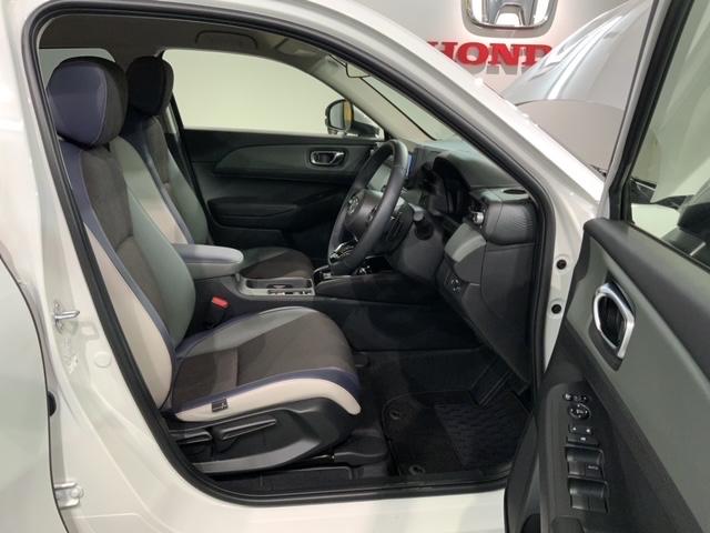 ヴェゼル ｅ：ＨＥＶＸ・ＨｕＮＴパッケージ　Ｈ　ＳＥＮＳＩＮＧ　新車保証　試乗車　ワンオーナー　ナビＬＸＭ－２４２ＺＦＮｉ　ＴＶ　Ｒカメラ　ＢＴオ－ディオ　ＥＴＣ　ＬＥＤライト　ＶＳＡ　シートヒーター　クルコン　アルミ　フォグ　スマートキー（17枚目）