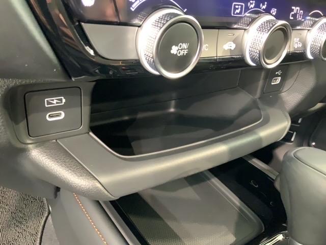 ヴェゼル ｅ：ＨＥＶＸ・ＨｕＮＴパッケージ　Ｈ　ＳＥＮＳＩＮＧ　新車保証　試乗車　ワンオーナー　ナビＬＸＭ－２４２ＺＦＮｉ　ＴＶ　Ｒカメラ　ＢＴオ－ディオ　ＥＴＣ　ＬＥＤライト　ＶＳＡ　シートヒーター　クルコン　アルミ　フォグ　スマートキー（27枚目）