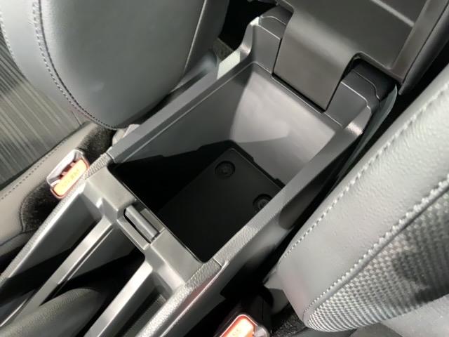 ＷＲ－Ｖ Ｚブラックスタイル　Ｈ　ＳＥＮＳＩＮＧ　新車保証　試乗車　ワンオーナー　ナビＬＸＭ－２４５ＺＦＥｉ　ＴＶ　Ｒカメラ　ＢＴオ－ディオ　ＥＴＣ　ＬＥＤライト　ＶＳＡ　クルコン　アルミ　フォグ　スマートキー　盗難防止装置（29枚目）