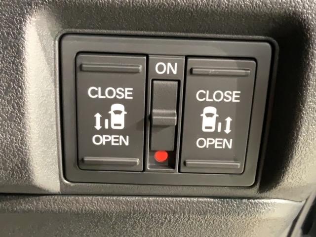 Ｎ－ＢＯＸカスタム ターボ　Ｈ　ＳＥＮＳＩＮＧ　新車保証　試乗車　ワンオ－ナ－　ナビＬＸＵ－２４２ＮＢｉ　ＴＶ　Ｒカメラ　ＣＤ録音　ＢＴオ－ディオ　ＤＶＤ　シ－トヒ－タ－　ＥＴＣ　ＬＥＤライト　両側電動ドア　横滑り防止　クルコン（14枚目）