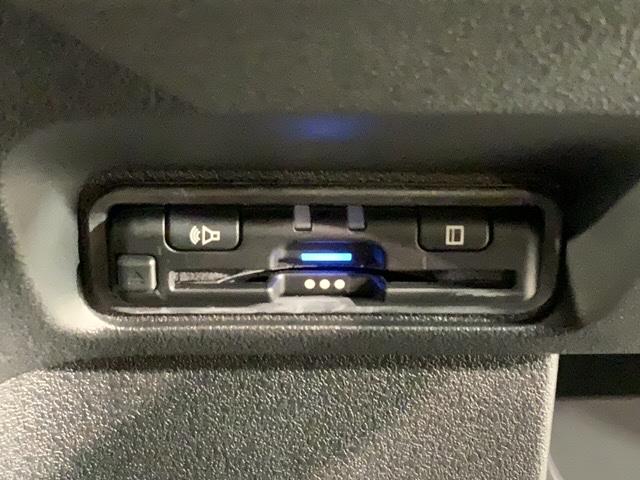 Ｎ－ＢＯＸカスタム ベースグレード　Ｈ　ＳＥＮＳＩＮＧ　新車保証　試乗車　ワンオーナー　ナビＬＸＵ－２４２ＮＢｉ　ＴＶ　Ｒカメラ　マルチビュー　ＣＤ録音　ＢＴオ－ディオ　ＤＶＤ　シートヒーター　ＥＴＣ　ＬＥＤライト　ＶＳＡ　両側電動ドア（13枚目）