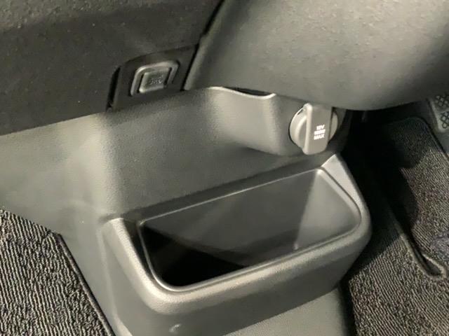 Ｎ－ＢＯＸカスタム ベースグレード　Ｈ　ＳＥＮＳＩＮＧ　新車保証　試乗車　ワンオーナー　ナビＬＸＵ－２４２ＮＢｉ　ＴＶ　Ｒカメラ　マルチビュー　ＣＤ録音　ＢＴオ－ディオ　ＤＶＤ　シートヒーター　ＥＴＣ　ＬＥＤライト　ＶＳＡ　両側電動ドア（29枚目）