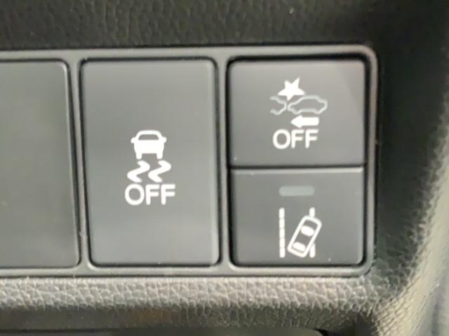 横滑り防止装置がついています。いざという時に安心ですね。