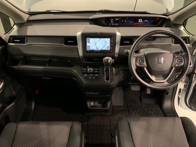 フリード Ｇブラックスタイル　Ｈ　ＳＥＮＳＩＮＧ　最長５年保証　ナビＶＸＭ－２２５Ｃｉ　Ｒカメラ　ＢＴオ－ディオ　ドラレコ　ＥＴＣ　ＬＥＤライト　両側電動ドア　ＶＳＡ　シ－トヒ－タ－　クルコン　アルミ　スマ－トキ－　盗難防止装置（9枚目）