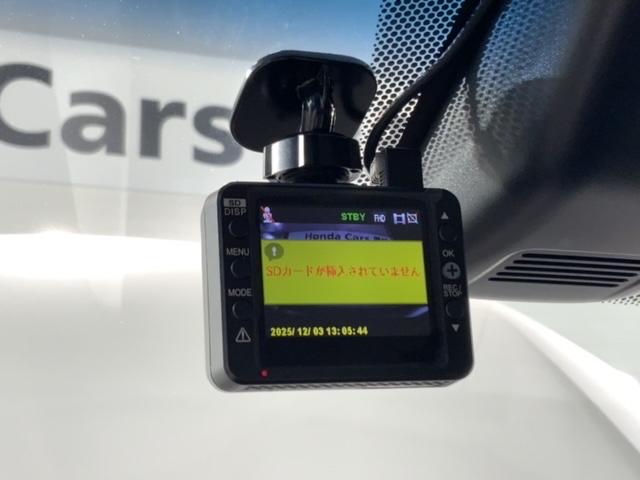 フリード Ｇブラックスタイル　Ｈ　ＳＥＮＳＩＮＧ　最長５年保証　ナビＶＸＭ－２２５Ｃｉ　Ｒカメラ　ＢＴオ－ディオ　ドラレコ　ＥＴＣ　ＬＥＤライト　両側電動ドア　ＶＳＡ　シ－トヒ－タ－　クルコン　アルミ　スマ－トキ－　盗難防止装置（12枚目）