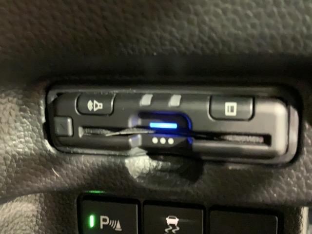 N-BOXカスタム L H SENSING 最長5年保証 ワンオ-ナ- BTオ-ディオ DVD ドラレコ シ-トヒ-タ- ETC LEDライト VSA アルミ スマ-トキ- スペアキー 盗難防止装置 整備記録簿 ベンチシ-ト(12枚目)