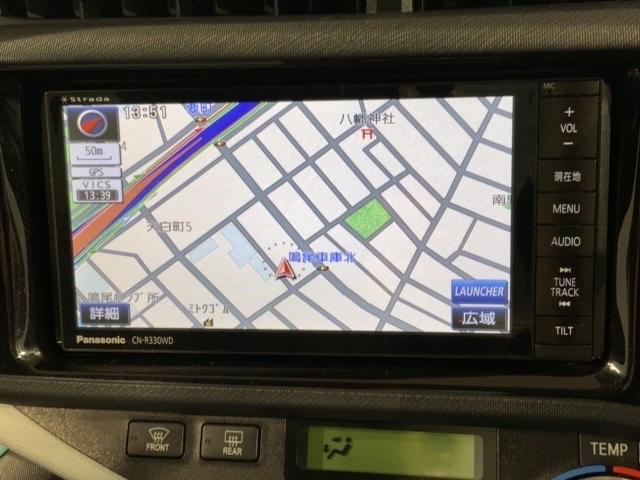 アクア S 1年保証 ナビ TV DVD ETC LEDライト アルミ フォグ スマートキー 盗難防止装置 整備記録簿 AAC Wエアバッグ ドアバイザー キーレスエントリ LEDヘッドライト フルセグ地デジ(4枚目)