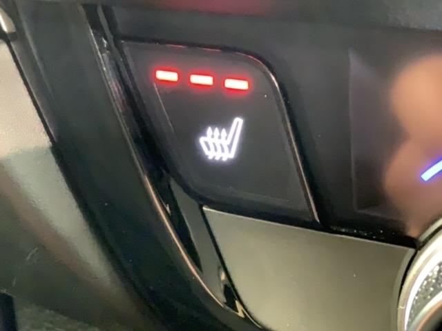 ヴェゼル ｅ：ＨＥＶＺ　Ｈ　ＳＥＮＳＩＮＧ　最長５年保証　純正ナビ　ＴＶ　Ｒカメラ　マルチビュー　ＢＴオ－ディオ　ＥＴＣ　ＬＥＤライト　ＶＳＡ　シートヒーター　クルコン　Ｐテールゲート　アルミ　フォグ　スマートキー　ＡＡＣ（14枚目）