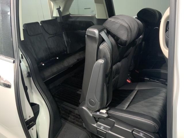 ���Џ��i���Z���^�[�ɂē��O���̃N���[�j���O�����{���Ă���܂��I