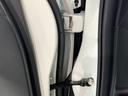 e:HEVクロスター HSENSING2ト-ン新車保証試乗車 メモリナビ 衝突回避システム 禁煙 1オーナー アルミ フルオートエアコン 整備記録簿 LEDランプ エアバッグ サイドエアバック 地デジ VSA ETC(42枚目)