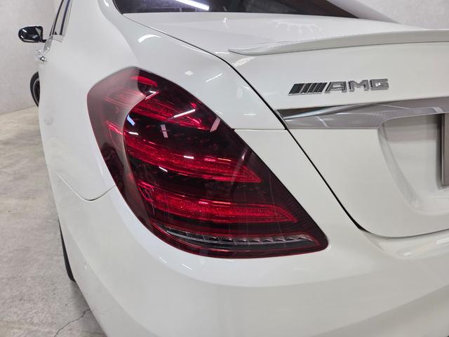 Ｓクラス Ｓ５５０ロングＡＭＧライン　ショーファーＰＫＧ　新品後期Ｓ６３仕様エアロ＆グリル＆２０インチＡＷ＆後期仕様ヘッドライト＆後期仕様テールランプ＆トランクスポイラ　３６０カメラ　黒革　パノラマルーフ　新品ロワリングキット　新品タイヤ（36枚目）