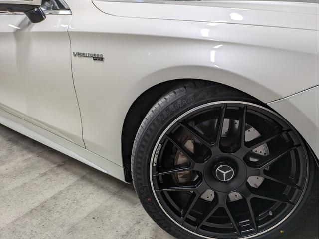 Ｓクラス Ｓ５５０　クーペ　ＡＭＧライン　新品Ｓ６３仕様バンパー！新品Ｓ６３仕様リアディフーザー！４本出しマフラーカッター！パナメリカーナグリル！新品６３仕様２０インチアルミホイール！新品タイヤ！ＡＭＧ純正フロントバッジ！ローダウン！（18枚目）