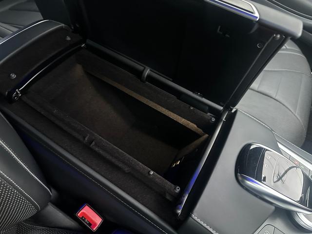 Ｓクラス Ｓ５５０　クーペ　ＡＭＧライン　新品Ｓ６３仕様バンパー！新品Ｓ６３仕様リアディフーザー！４本出しマフラーカッター！パナメリカーナグリル！新品６３仕様２０インチアルミホイール！新品タイヤ！ＡＭＧ純正フロントバッジ！ローダウン！（31枚目）
