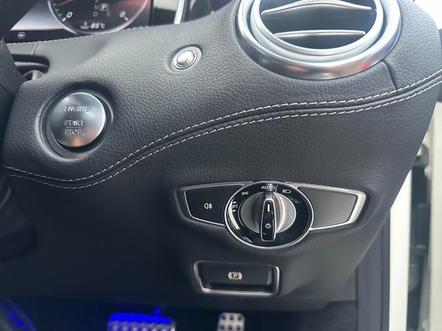 Ｓクラス Ｓ５５０　クーペ　ＡＭＧライン　新品Ｓ６３仕様バンパー！新品Ｓ６３仕様リアディフーザー！４本出しマフラーカッター！パナメリカーナグリル！新品６３仕様２０インチアルミホイール！新品タイヤ！ＡＭＧ純正フロントバッジ！ローダウン！（32枚目）