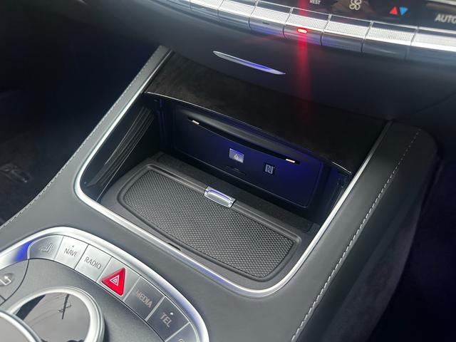 Ｓクラス Ｓ５５０　クーペ　ＡＭＧライン　新品Ｓ６３仕様バンパー！新品Ｓ６３仕様リアディフーザー！４本出しマフラーカッター！パナメリカーナグリル！新品６３仕様２０インチアルミホイール！新品タイヤ！ＡＭＧ純正フロントバッジ！ローダウン！（41枚目）