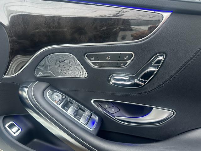 Ｓクラス Ｓ５５０　クーペ　ＡＭＧライン　新品Ｓ６３仕様バンパー！新品Ｓ６３仕様リアディフーザー！４本出しマフラーカッター！パナメリカーナグリル！新品６３仕様２０インチアルミホイール！新品タイヤ！ＡＭＧ純正フロントバッジ！ローダウン！（45枚目）
