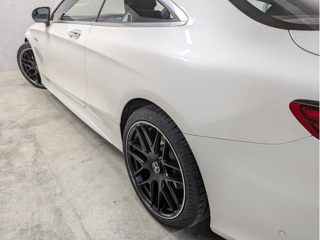Ｓクラス Ｓ５５０　クーペ　ＡＭＧライン　新品Ｓ６３仕様バンパー！新品Ｓ６３仕様リアディフーザー！４本出しマフラーカッター！パナメリカーナグリル！新品６３仕様２０インチアルミホイール！新品タイヤ！ＡＭＧ純正フロントバッジ！ローダウン！（63枚目）