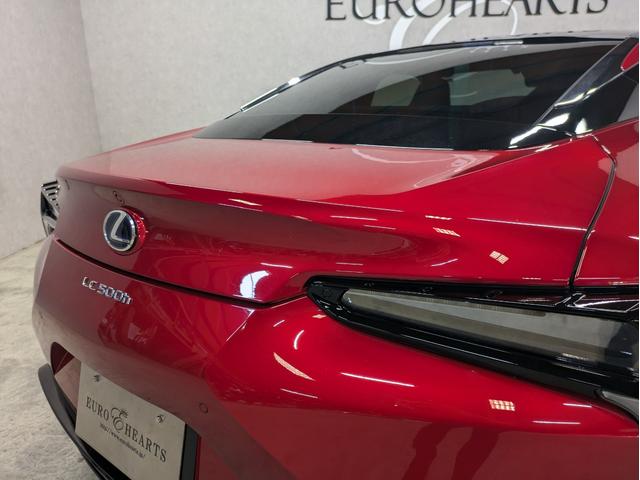 ＬＣ ＬＣ５００ｈ　ＨＵＤ　純正２１インチＡＷブラックペイント　新品タイヤ　レクサスセーフティーセンスプラス　レーダークルーズコントロール　レーンキーピングアシスト　ＢＳＭ　ＣＦＲＰルーフ　各所ブラックペイントカスタム（41枚目）