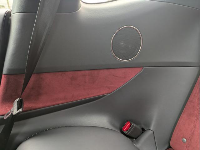 ＬＣ ＬＣ５００ｈ　ＨＵＤ　純正２１インチＡＷブラックペイント　新品タイヤ　レクサスセーフティーセンスプラス　レーダークルーズコントロール　レーンキーピングアシスト　ＢＳＭ　ＣＦＲＰルーフ　各所ブラックペイントカスタム（79枚目）