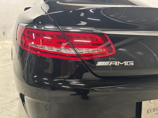 Ｓクラス Ｓ５５０　４マチック　クーペ　エディション　１　左ハンドル　１８８台限定車　スワロクリスタルＰＫＧ　ナイトビューアシスト　デジーノインテリア　白革エアシート　後期Ｓ６３仕様エアロ＆グリル＆２０インチＡＷ＆レッドキャリパ　３６０°カメラ　全塗装済黒（26枚目）