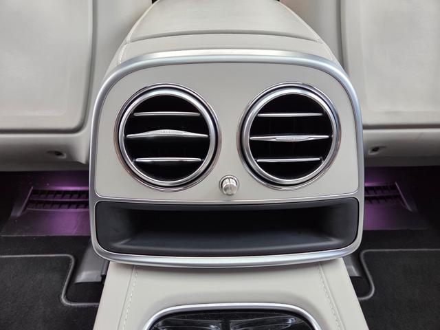 Ｓクラス Ｓ５５０　４マチック　クーペ　エディション　１　左ハンドル　１８８台限定車　スワロクリスタルＰＫＧ　ナイトビューアシスト　デジーノインテリア　白革エアシート　後期Ｓ６３仕様エアロ＆グリル＆２０インチＡＷ＆レッドキャリパ　３６０°カメラ　全塗装済黒（60枚目）
