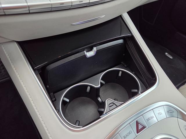 Ｓクラス Ｓ５５０　４マチック　クーペ　エディション　１　左ハンドル　１８８台限定車　スワロクリスタルＰＫＧ　ナイトビューアシスト　デジーノインテリア　白革エアシート　後期Ｓ６３仕様エアロ＆グリル＆２０インチＡＷ＆レッドキャリパ　３６０°カメラ　全塗装済黒（64枚目）