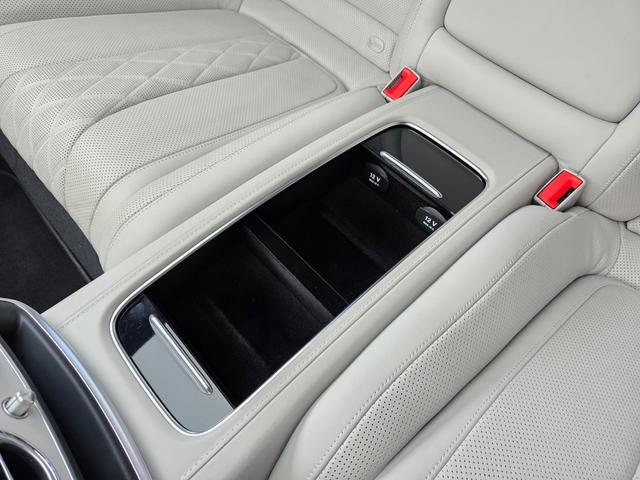 Ｓクラス Ｓ５５０　４マチック　クーペ　エディション　１　左ハンドル　１８８台限定車　スワロクリスタルＰＫＧ　ナイトビューアシスト　デジーノインテリア　白革エアシート　後期Ｓ６３仕様エアロ＆グリル＆２０インチＡＷ＆レッドキャリパ　３６０°カメラ　全塗装済黒（66枚目）