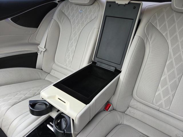 Ｓクラス Ｓ５５０　４マチック　クーペ　エディション　１　左ハンドル　１８８台限定車　スワロクリスタルＰＫＧ　ナイトビューアシスト　デジーノインテリア　白革エアシート　後期Ｓ６３仕様エアロ＆グリル＆２０インチＡＷ＆レッドキャリパ　３６０°カメラ　全塗装済黒（68枚目）
