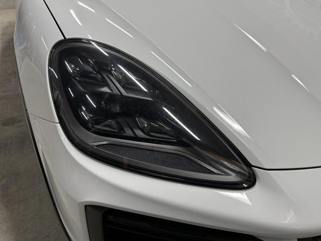 カイエン 　社外ターボＧＴ仕様Ｆバンパー社外ターボＧＴＦ仕様グリル社外ターボＧＴ仕様Ｒバンパー社外ターボＧＴ仕様Ｒディフューザー社外ターボＧＴ仕様Ｓスカート　社外ターボＧＴ仕様２２インチＡＷ新品タイヤ（24枚目）