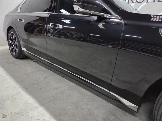 7シリーズ 740d xDrive エクセレンス 740d xDrive エクセレンス オートマチックドア マッサージシート シートベンチレーション パワーシート 置くだけ充電 サンルーフ 360度カメラ パドルシフト アップルカープレイ(17枚目)