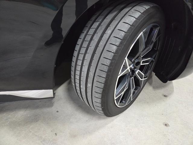 7シリーズ 740d xDrive エクセレンス 740d xDrive エクセレンス オートマチックドア マッサージシート シートベンチレーション パワーシート 置くだけ充電 サンルーフ 360度カメラ パドルシフト アップルカープレイ(23枚目)