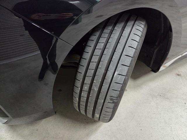 7シリーズ 740d xDrive エクセレンス 740d xDrive エクセレンス オートマチックドア マッサージシート シートベンチレーション パワーシート 置くだけ充電 サンルーフ 360度カメラ パドルシフト アップルカープレイ(24枚目)