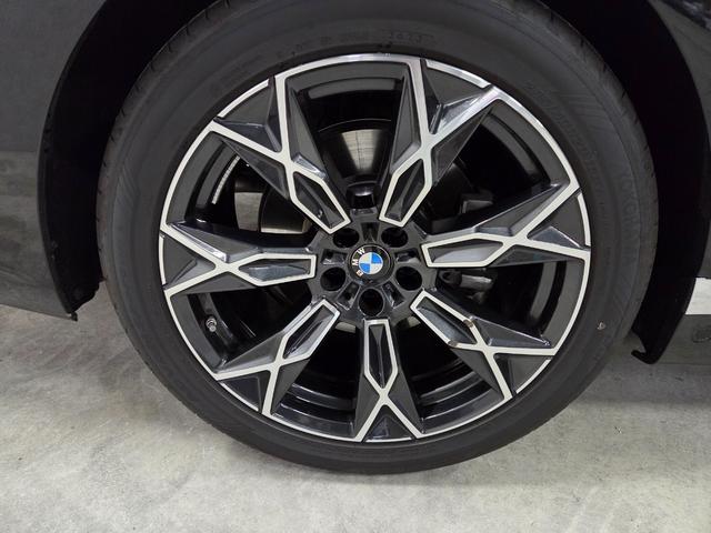 7シリーズ 740d xDrive エクセレンス 740d xDrive エクセレンス オートマチックドア マッサージシート シートベンチレーション パワーシート 置くだけ充電 サンルーフ 360度カメラ パドルシフト アップルカープレイ(29枚目)