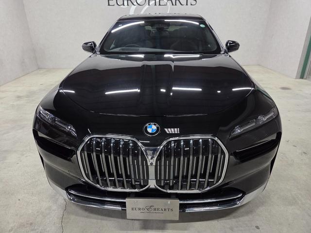 7シリーズ 740d xDrive エクセレンス 740d xDrive エクセレンス オートマチックドア マッサージシート シートベンチレーション パワーシート 置くだけ充電 サンルーフ 360度カメラ パドルシフト アップルカープレイ(36枚目)