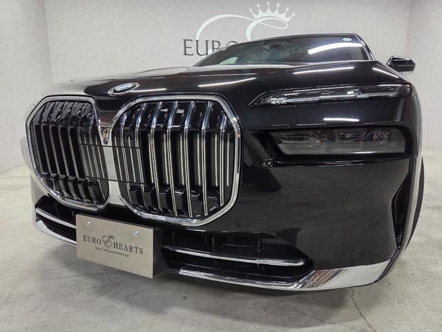 7シリーズ 740d xDrive エクセレンス 740d xDrive エクセレンス オートマチックドア マッサージシート シートベンチレーション パワーシート 置くだけ充電 サンルーフ 360度カメラ パドルシフト アップルカープレイ(39枚目)