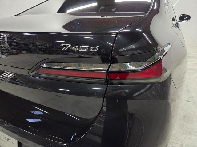 7シリーズ 740d xDrive エクセレンス 740d xDrive エクセレンス オートマチックドア マッサージシート シートベンチレーション パワーシート 置くだけ充電 サンルーフ 360度カメラ パドルシフト アップルカープレイ(46枚目)
