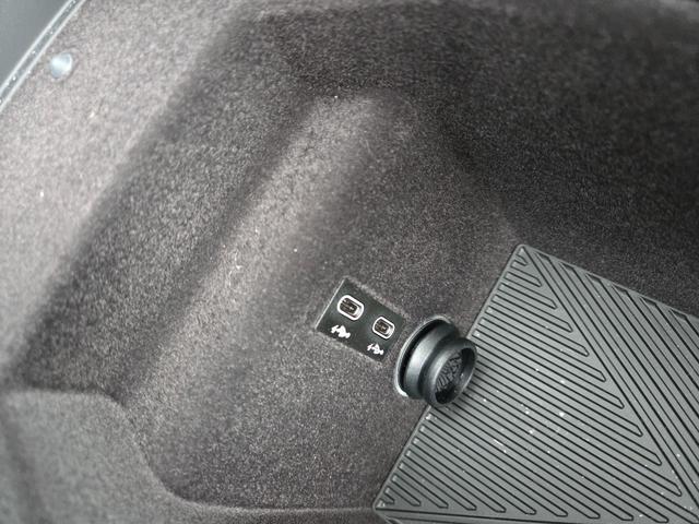 7シリーズ 740d xDrive エクセレンス 740d xDrive エクセレンス オートマチックドア マッサージシート シートベンチレーション パワーシート 置くだけ充電 サンルーフ 360度カメラ パドルシフト アップルカープレイ(57枚目)