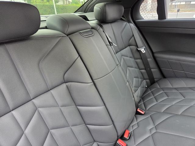 7シリーズ 740d xDrive エクセレンス 740d xDrive エクセレンス オートマチックドア マッサージシート シートベンチレーション パワーシート 置くだけ充電 サンルーフ 360度カメラ パドルシフト アップルカープレイ(68枚目)