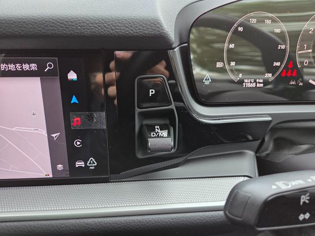 カイエン ベースグレード 21インチカイエンターボAW マトリックスLEDヘッド パノラマルーフ パッセンジャーディスプレイ BOSEサウンド スポーツクロノ スポーツテール LEDテール ソフトクローズドア GTステアリング(51枚目)