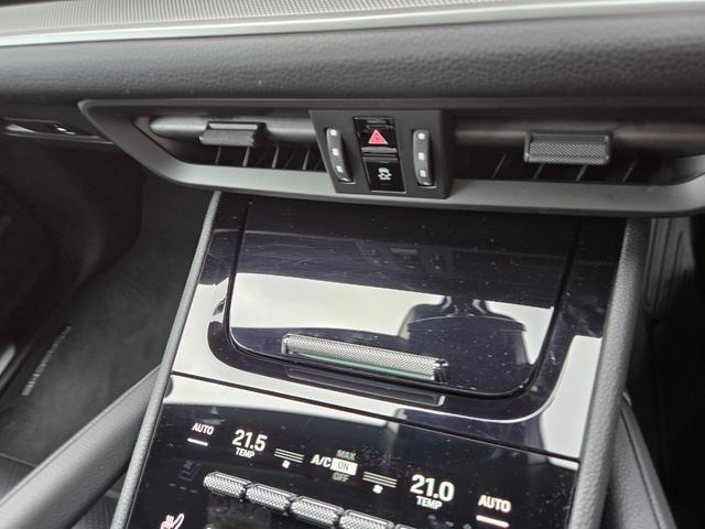 カイエン ベースグレード 21インチカイエンターボAW マトリックスLEDヘッド パノラマルーフ パッセンジャーディスプレイ BOSEサウンド スポーツクロノ スポーツテール LEDテール ソフトクローズドア GTステアリング(73枚目)