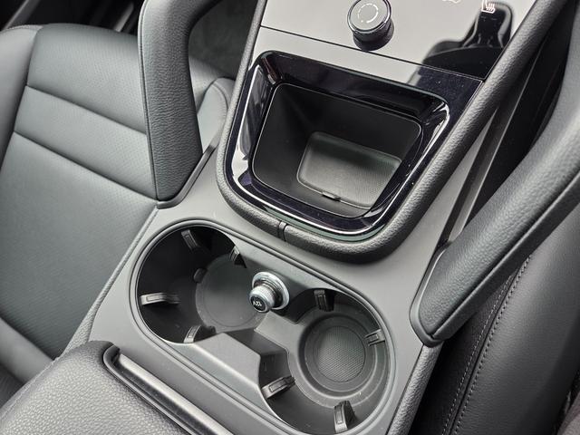 カイエン ベースグレード 21インチカイエンターボAW マトリックスLEDヘッド パノラマルーフ パッセンジャーディスプレイ BOSEサウンド スポーツクロノ スポーツテール LEDテール ソフトクローズドア GTステアリング(76枚目)